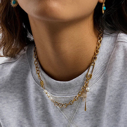 Faye Necklace
